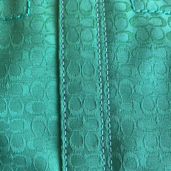 Green Coach Handbag - Picture 2 of 14